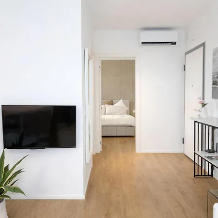 Altamarea Sea View Apartment